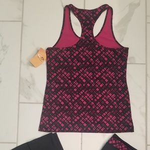 New! Champion Workout Outfit, size Large